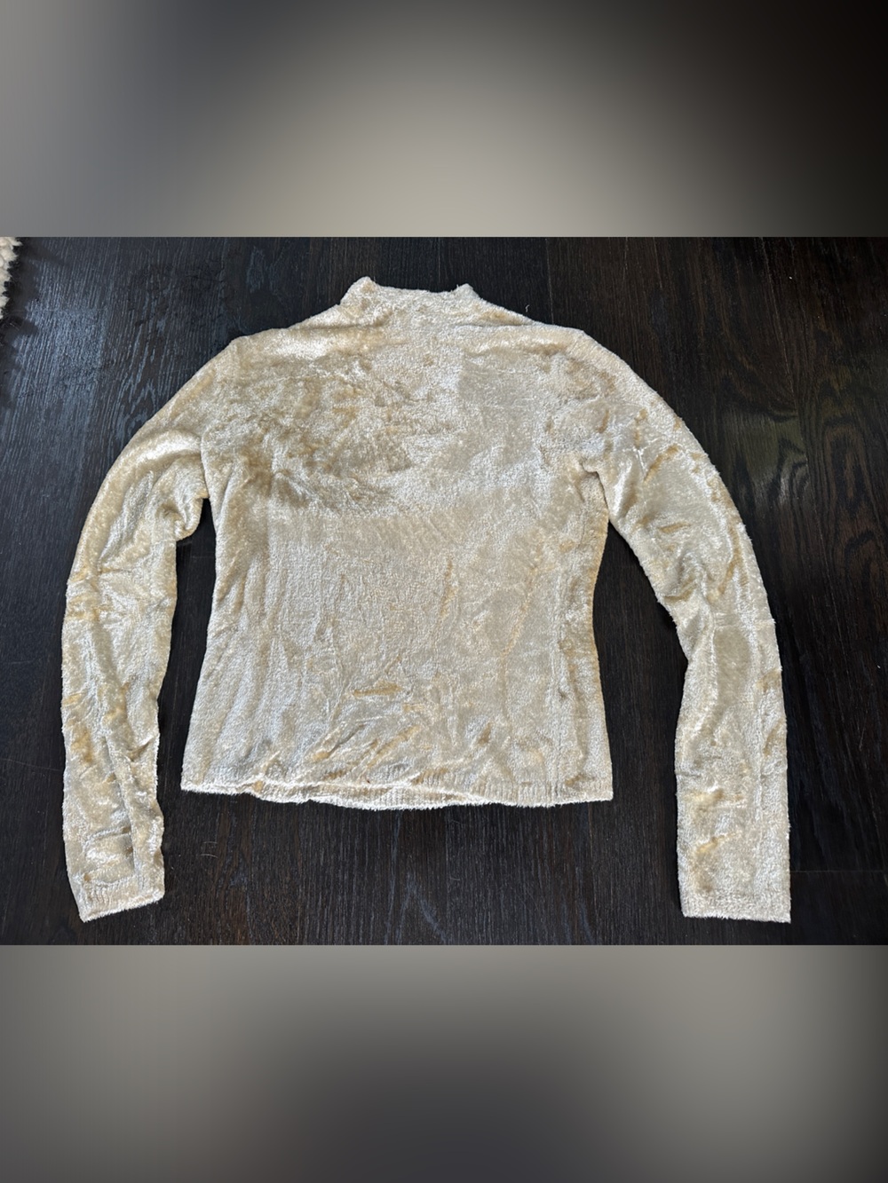 Vince Soft Plush Long-Sleeve Women's Sweater - Cream